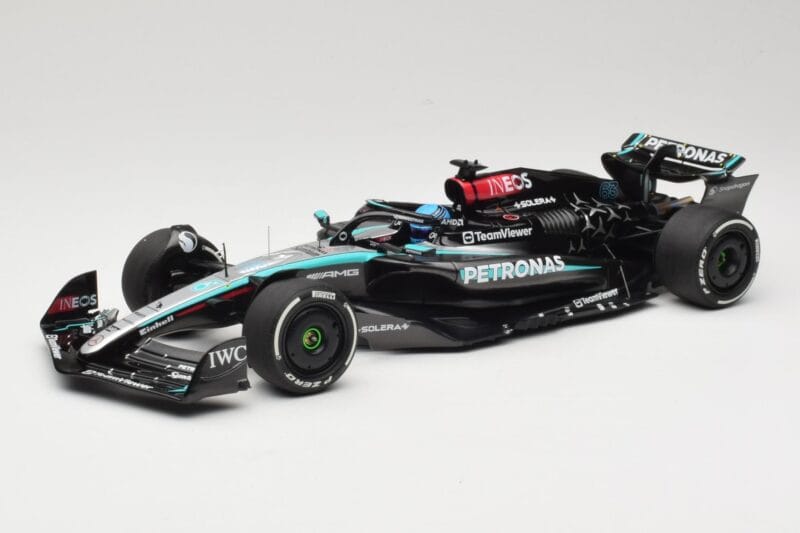 Mercedes AMG Petronas W15 E Performance #63 G. Russell Winner Austrian GP 2024 Minichamps 1:18 110241163 Fém
