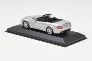 Mercedes AMG SL63 R230 Ezüst Wheels Type 2 Minichamps 1:43 SL63001 Fém – 3. kép a 4-ből