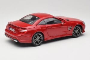 Mercedes AMG SL 63 R231 Piros Maisto 1:18 36199 Fém – 3. kép a 8-ből