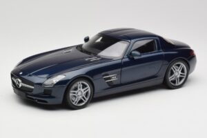 Mercedes SLS AMG C197 Blue Metallic Minichamps 1:18 180039021 Fém