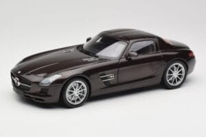 Mercedes AMG SLS C197 Brown Metallic Minichamps 1:18 100039028 Fém