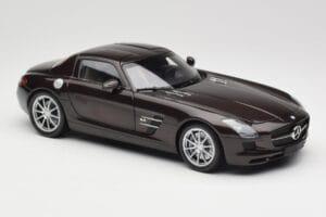 Mercedes AMG SLS C197 Brown Metallic Minichamps 1:18 100039028 Fém – 6. kép a 8-ből