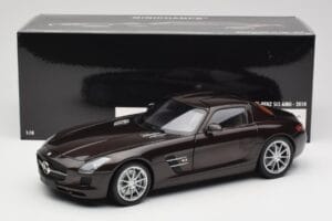 Mercedes AMG SLS C197 Brown Metallic Minichamps 1:18 100039028 Fém – 8. kép a 8-ből