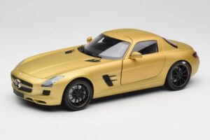 Mercedes AMG SLS C197 Arany Minichamps 1:18 100039024 Fém