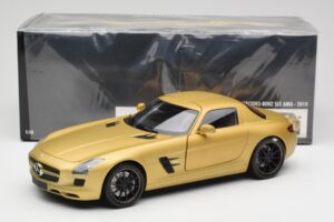 Mercedes AMG SLS C197 Arany Minichamps 1:18 100039024 Fém – 8. kép a 8-ből