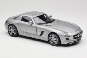 Mercedes AMG SLS C197 Grey Metallic Minichamps 1:18 100039025 Fém – 6. kép a 8-ből