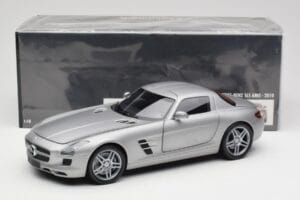 Mercedes AMG SLS C197 Grey Metallic Minichamps 1:18 100039025 Fém – 8. kép a 8-ből