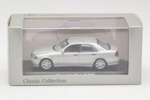 Mercedes C 200 W202 Iridium Silver Minichamps 1:43 B66040488 Fém – 4. kép a 4-ből