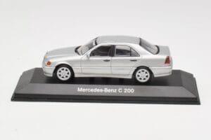Mercedes C 200 W202 Iridium Silver Minichamps 1:43 B66040488 Fém