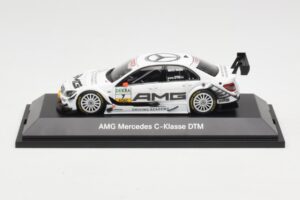 Mercedes C-Class C204 DTM #7 P. di Resta DTM 2010 Minichamps 1:43 B66961413 Fém