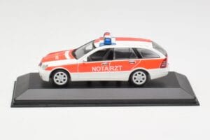 Mercedes C-Class S203 Notarzt Minichamps 1:43 430030190 Fém