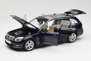 Mercedes C-Class S204 T-Modell Tanzanite Kék AUTOart 1:18 B66962352 Fém – 2. kép a 8-ből