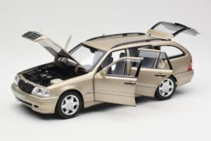 Mercedes C-Class T-Model W202 Smoke Silver Norev 1:18 183388 Fém – 2. kép a 8-ből