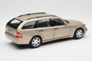 Mercedes C-Class T-Model W202 Smoke Silver Norev 1:18 183388 Fém – 3. kép a 8-ből