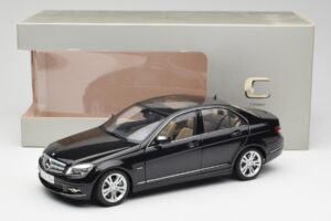 Mercedes C-Class W204 Avantgarde Obsidian Fekete AUTOart 1:18 76264-R1 Fém – 8. kép a 8-ből