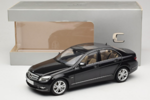 Mercedes C-Class W204 Obsidian Black AUTOart 1:18 B66962367 Fém – 8. kép a 8-ből