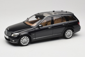Mercedes C-Class W204 Estate Obsidian Black AUTOart 1:18 B66962349 Fém