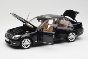 Mercedes C-Class W204 Obsidian Fekete AUTOart 1:18 B66962365 Fém – 2. kép a 8-ből