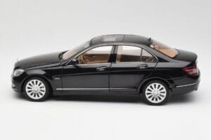 Mercedes C-Class W204 Obsidian Fekete AUTOart 1:18 B66962365 Fém – 4. kép a 8-ből