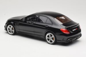 Mercedes C-Class W205 Brabus 650 Fekete GT Spirit 1:18 GT132 Gyanta – 5. kép a 6-ből