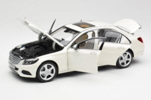 Mercedes C-Class W205 Diamond Fehér Metál Norev 1:18 B66960256 Fém – 2. kép a 8-ből