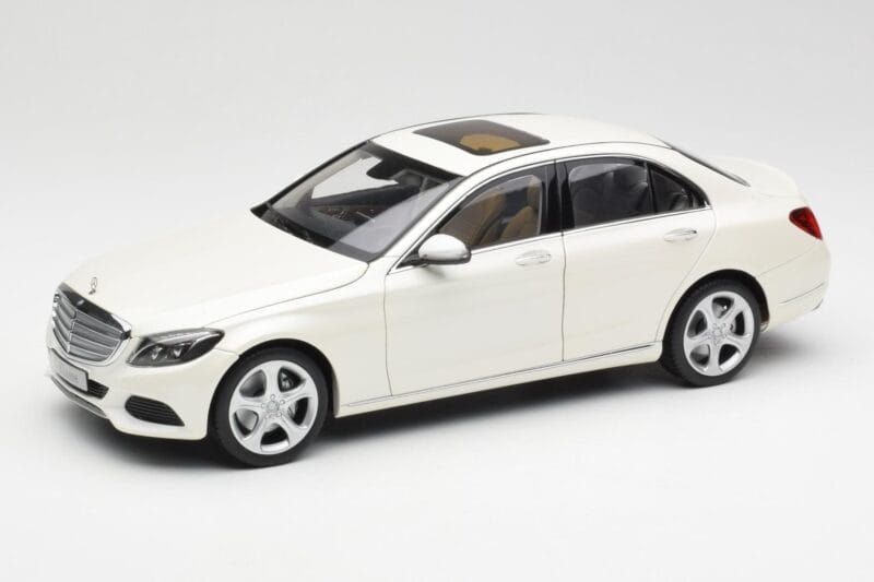 Mercedes C-Class W205 Diamond Fehér Metál Norev 1:18 B66960256 Fém