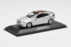 Mercedes C-Class W203 Sport Coupe Ezüst Minichamps 1:43 B66961916 Fém – 2. kép a 4-ből