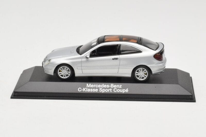 Mercedes C-Class W203 Sport Coupe Ezüst Minichamps 1:43 B66961916 Fém