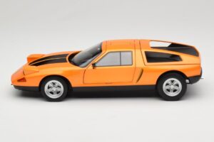 Mercedes C111 II White Autumn Metallic Norev 1:18 183050 Fém – 4. kép a 10-ből