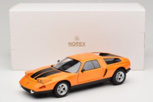Mercedes C111 II White Autumn Metallic Norev 1:18 183050 Fém – 10. kép a 10-ből