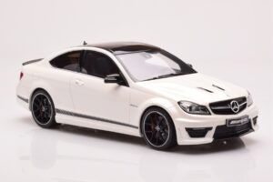 Mercedes AMG C63 W204 Edition 507 Fehér GT Spirit 1:18 GT899 Gyanta – 4. kép a 6-ből