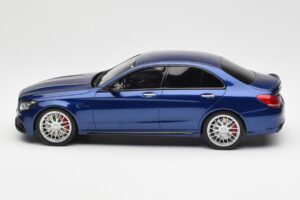 Mercedes AMG C63 S W205 Kék GT Spirit 1:18 ZM044 Gyanta – 3. kép a 6-ből