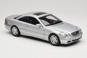 Mercedes CL 500 C215 Ezüst AUTOart 1:18 B66962152 Fém – 6. kép a 8-ből