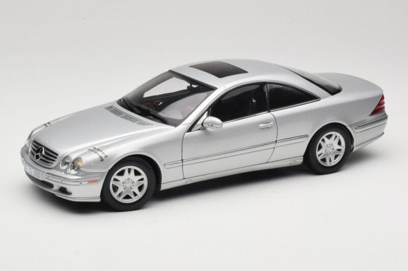 Mercedes CL 500 C215 Ezüst AUTOart 1:18 B66962152 Fém