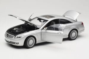 Mercedes CL-Class C216 Ezüst AUTOart 1:18 76164 Fém – 2. kép a 8-ből