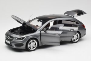 Mercedes CLA C117 Mountain Szürke Norev 1:18 B66960351 Fém – 2. kép a 8-ből