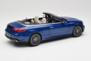 Mercedes CLE Kabrió A236 Kék Norev 1:18 B66960653 Fém – 4. kép a 9-ből