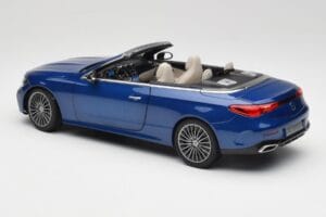 Mercedes CLE Kabrió A236 Kék Norev 1:18 B66960653 Fém – 8. kép a 9-ből