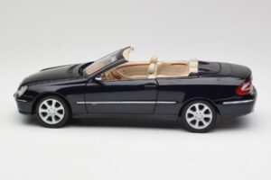 Mercedes CLK 500 W209 Kabrió Sötétkék Metál Kyosho 1:18 B66962174 Fém – 5. kép a 9-ből