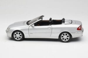 Mercedes CLK 500 Kabrió Elegance A209 Ezüst Kyosho 1:18 B66962172 Fém – 4. kép a 8-ből