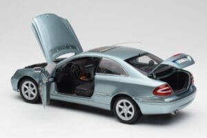 Mercedes CLK 500 W209 Világoskék Metál Kyosho 1:18 B66962192 Fém – 5. kép a 8-ből