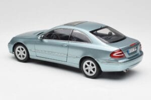 Mercedes CLK 500 W209 Világoskék Metál Kyosho 1:18 B66962192 Fém – 7. kép a 8-ből