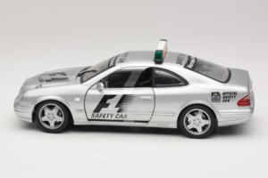 Mercedes AMG CLK 55 F1 Safety Car Maisto 1:18 B66005234 Fém – 3. kép a 6-ből
