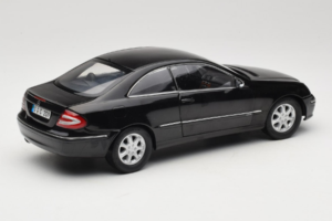 Mercedes CLK C209 Black Metallic Kyosho 1:18 B66962149 Fém – 3. kép a 8-ből