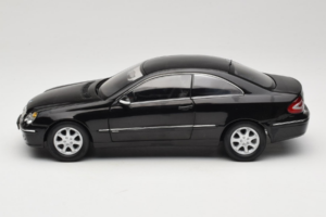Mercedes CLK C209 Black Metallic Kyosho 1:18 B66962149 Fém – 4. kép a 8-ből