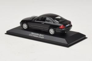 Mercedes CLK W208 Fekete Minichamps 1:43 B66961946 Fém – 3. kép a 5-ből