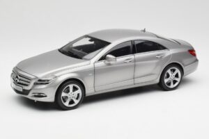 Mercedes CLS C218 Designo Alubeam Titanium Norev 1:18 B66961298 Fém