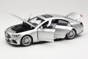 Mercedes CLS C257 Ezüst Norev 1:18 183489 Fém – 2. kép a 8-ből
