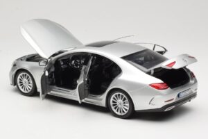 Mercedes CLS C257 Ezüst Norev 1:18 183489 Fém – 5. kép a 8-ből