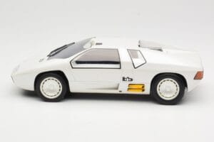 Mercedes CW311 White Metallic BoS Models 1:18 BOS198 Gyanta – 3. kép a 6-ből